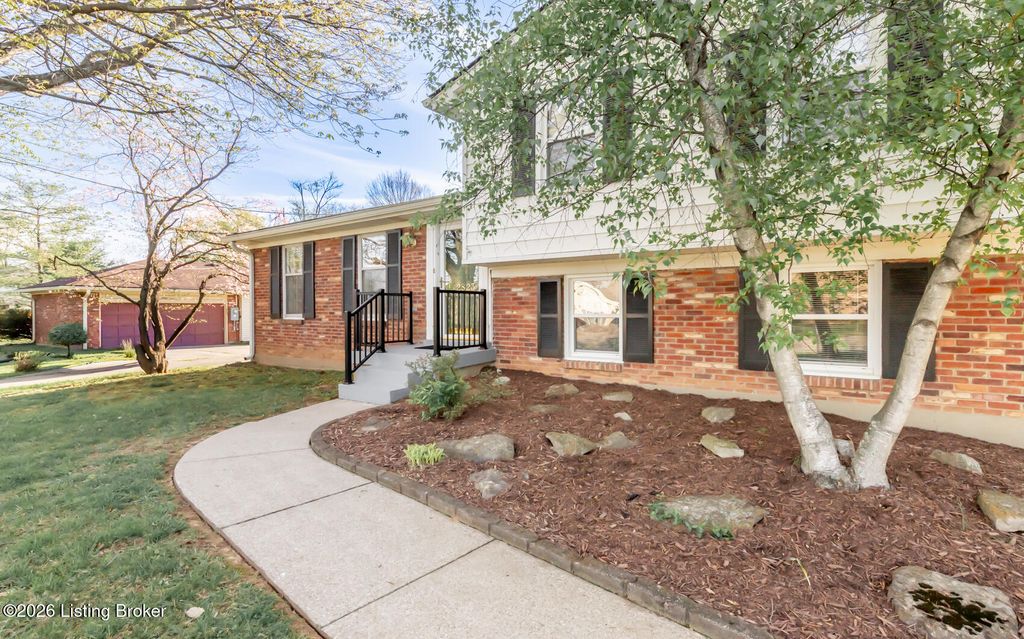 Photo of 2823 Six Mile Ln, Louisville, KY 40220 (MLS # 1713741)