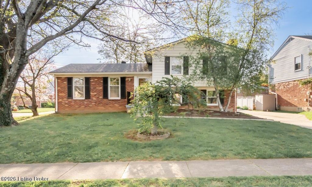 Photo of 2823 Six Mile Ln, Louisville, KY 40220 (MLS # 1713741)