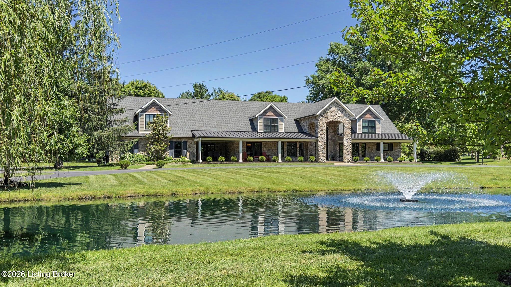 12407 Lucas Ln