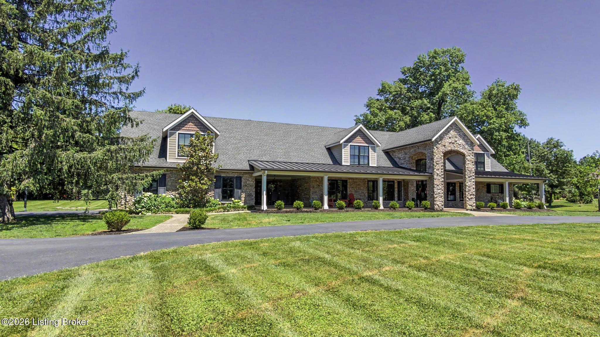 12407 Lucas Ln