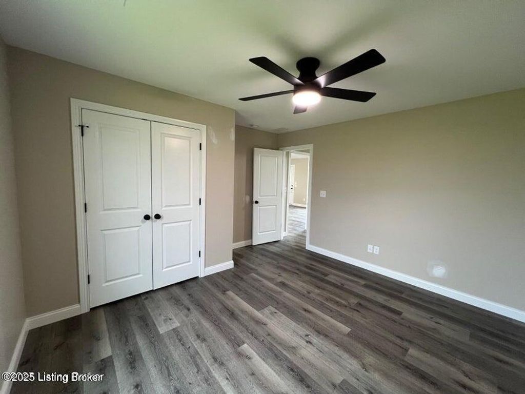 Photo of 93 New Orleans Ct, Taylorsville, KY 40071 (MLS # 1701589)