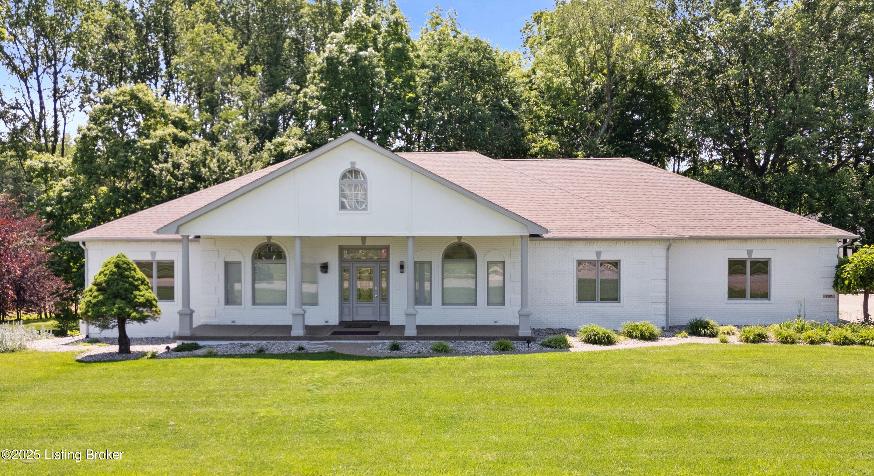 707 Foxfire Road Rd, Elizabethtown, Pennsylvania image 1
