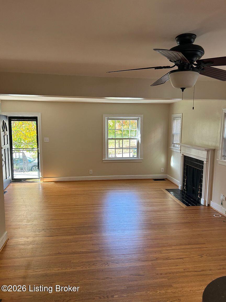 Photo of 2219 Walterdale Terrace, Louisville, KY 40205 (MLS # 1726076)