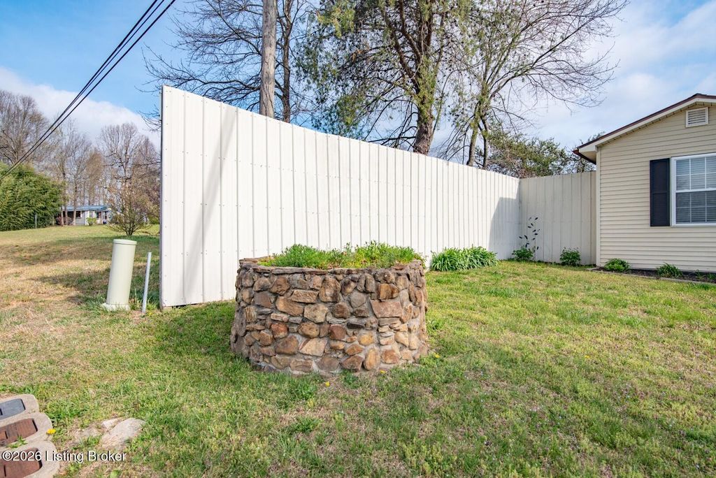 Photo of 4940 Nolin Dam Rd, Mammoth Cave, KY 42259 (MLS # 1716927)
