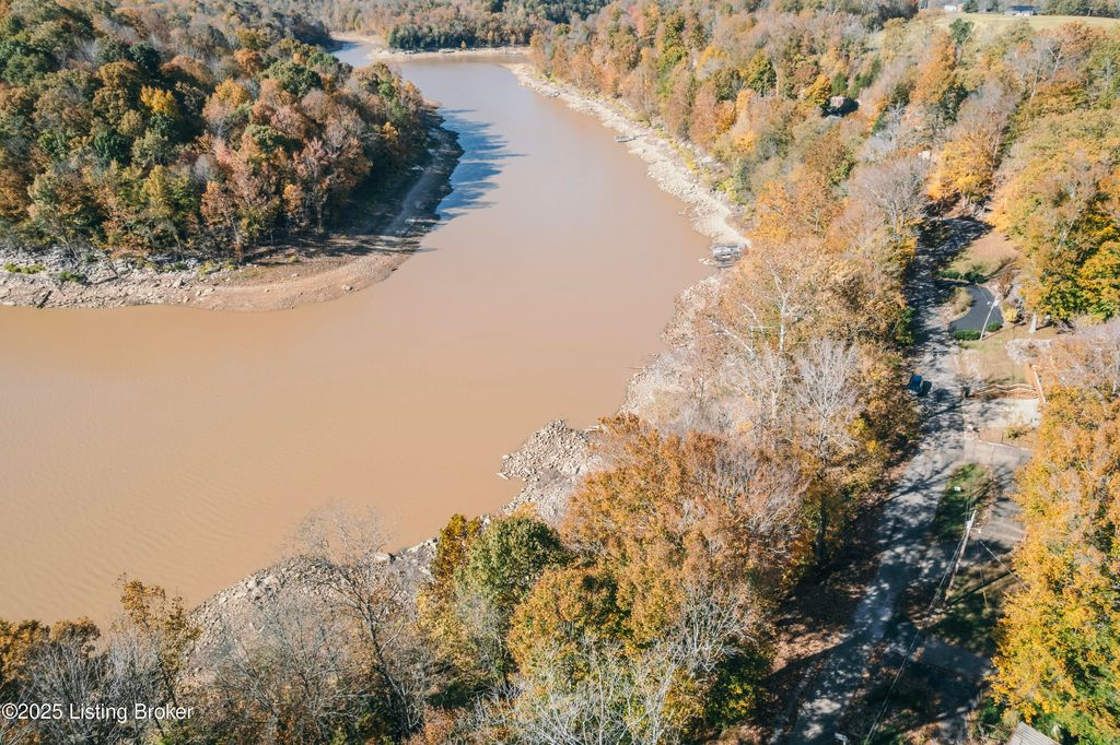 Photo of 488 Out Post Rd, Leitchfield, KY 42754 (MLS # 1711046)