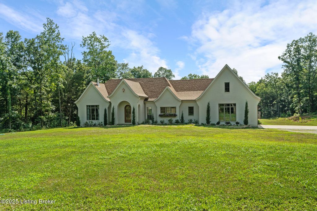 Photo of 1079 Armstrong Ln, Mt Washington, KY 40047 (MLS # 1717459)
