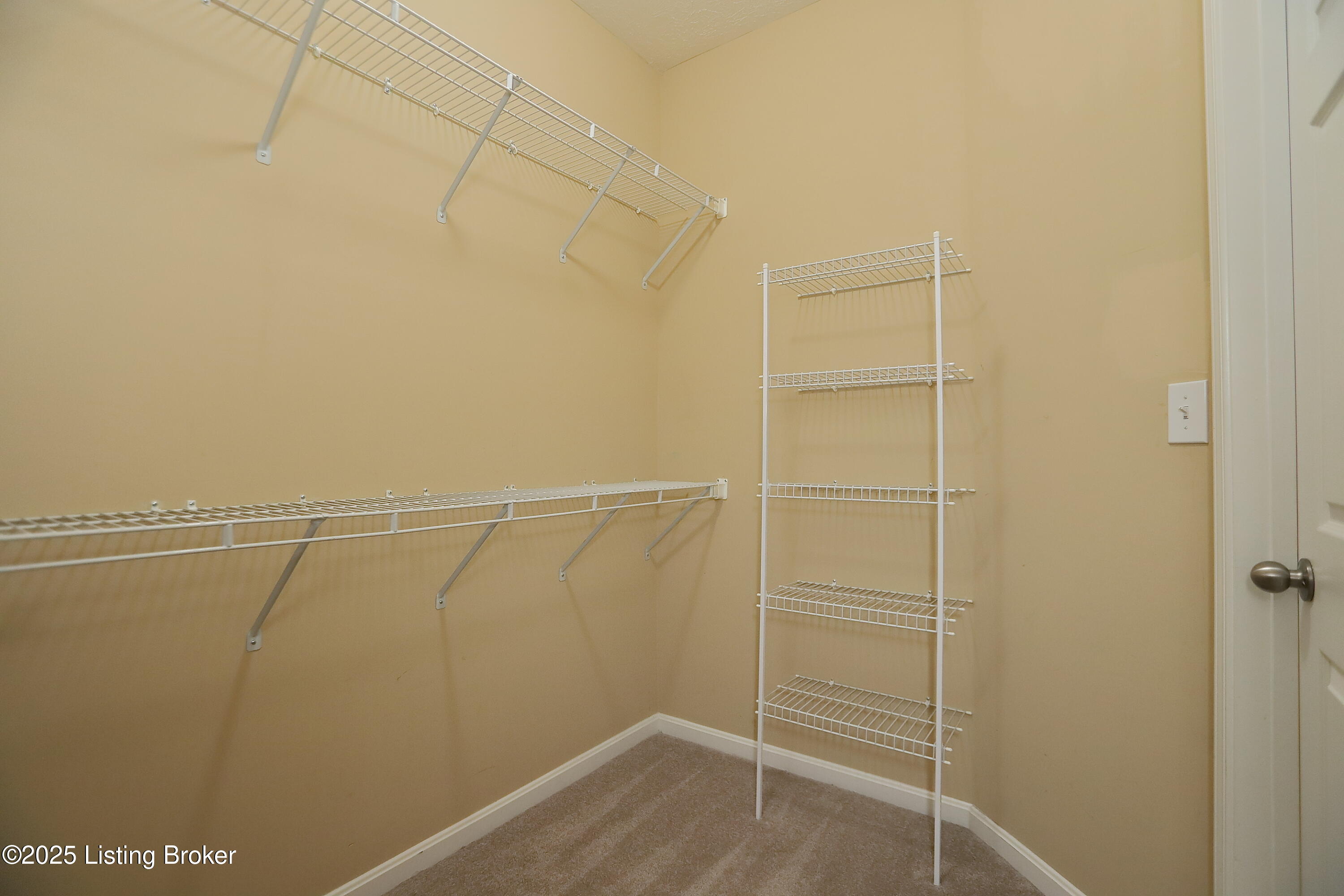 10202 Deer Vista Dr #103, Louisville, Kentucky image 23
