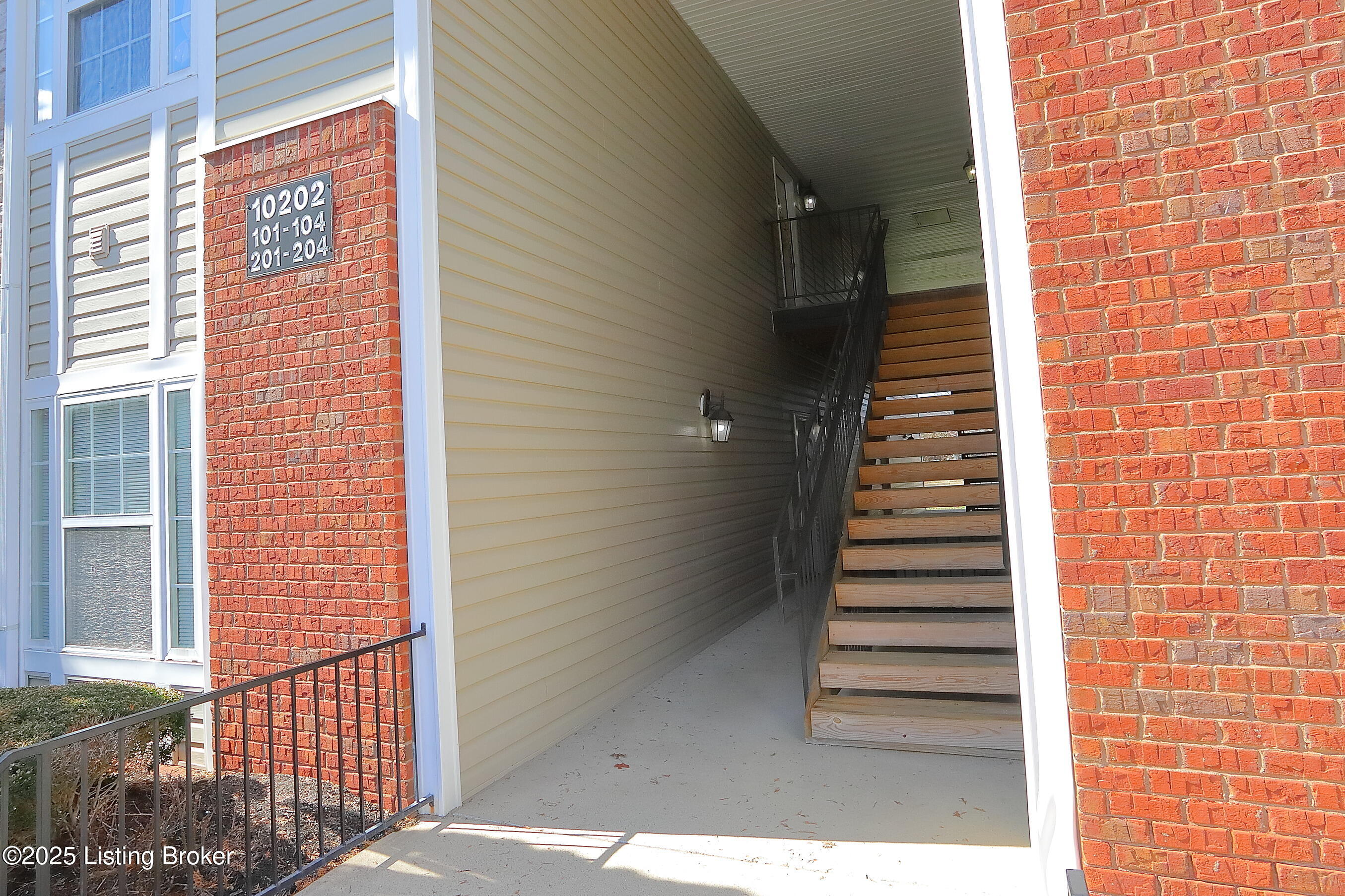 10202 Deer Vista Dr #103, Louisville, Kentucky image 4
