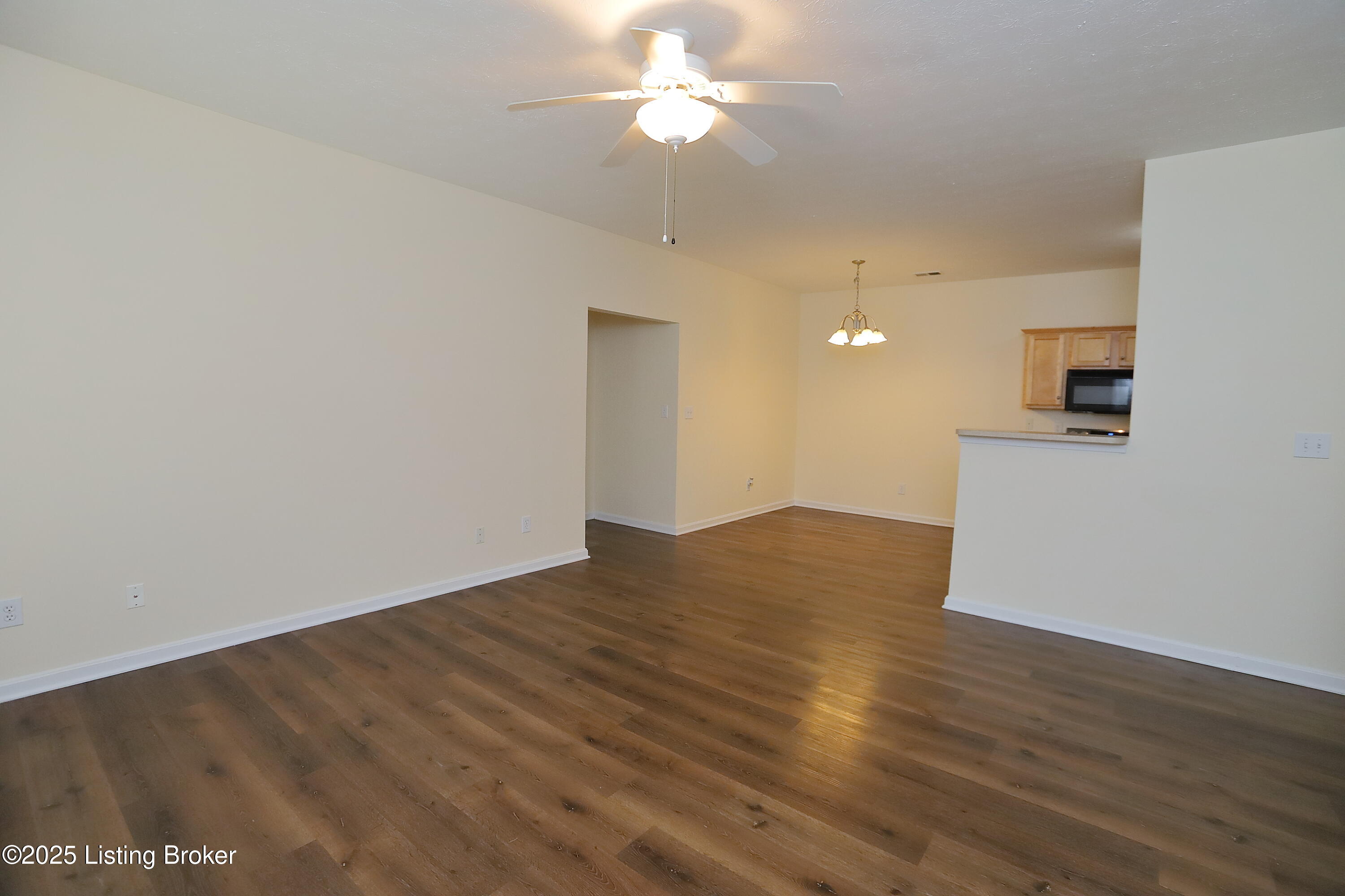 10202 Deer Vista Dr #103, Louisville, Kentucky image 7