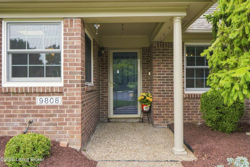 Photo of 9808 Abbeywood Village Way, Louisville, KY 40241 (MLS # 1726370)