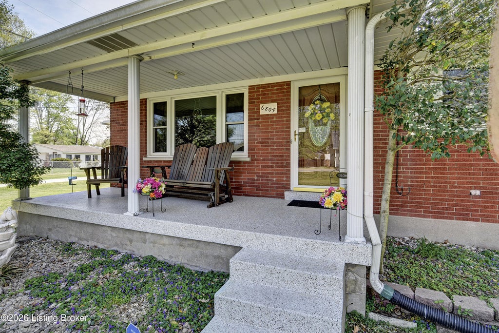 Photo of 6804 Greenwood Rd, Louisville, KY 40258 (MLS # 1728421)