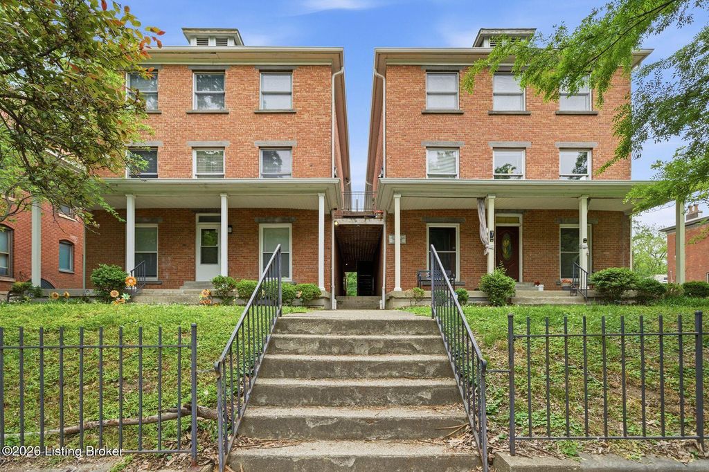Photo of 1125 S 1st St #10, Louisville, KY 40203 (MLS # 1715972)