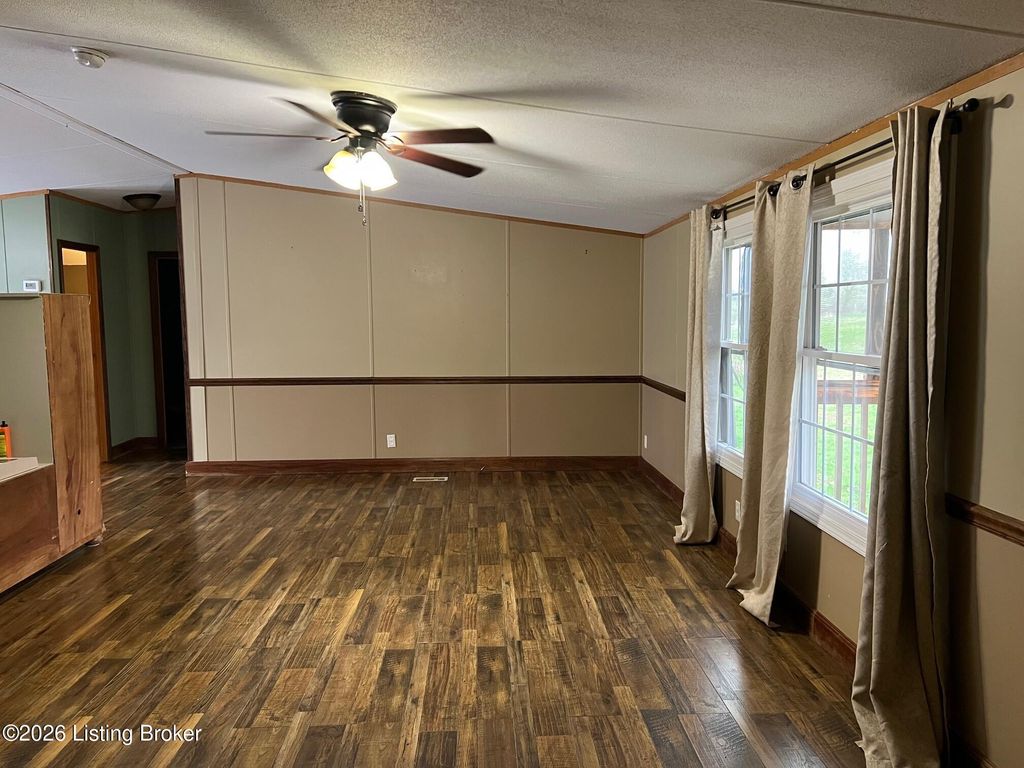 Photo of 166 Cherry Ln, Loretto, KY 40037 (MLS # 1711757)