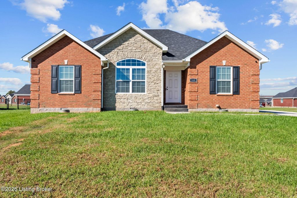 Photo of 115 Durango Dr, Coxs Creek, KY 40013 (MLS # 1709468)