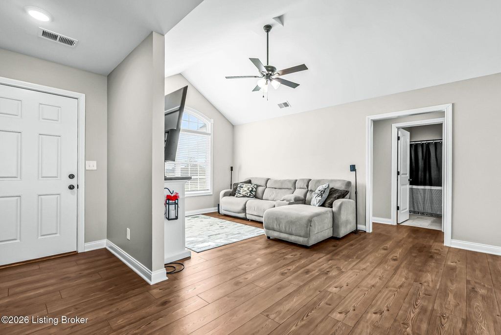 Photo of 115 Durango Dr, Coxs Creek, KY 40013 (MLS # 1709468)