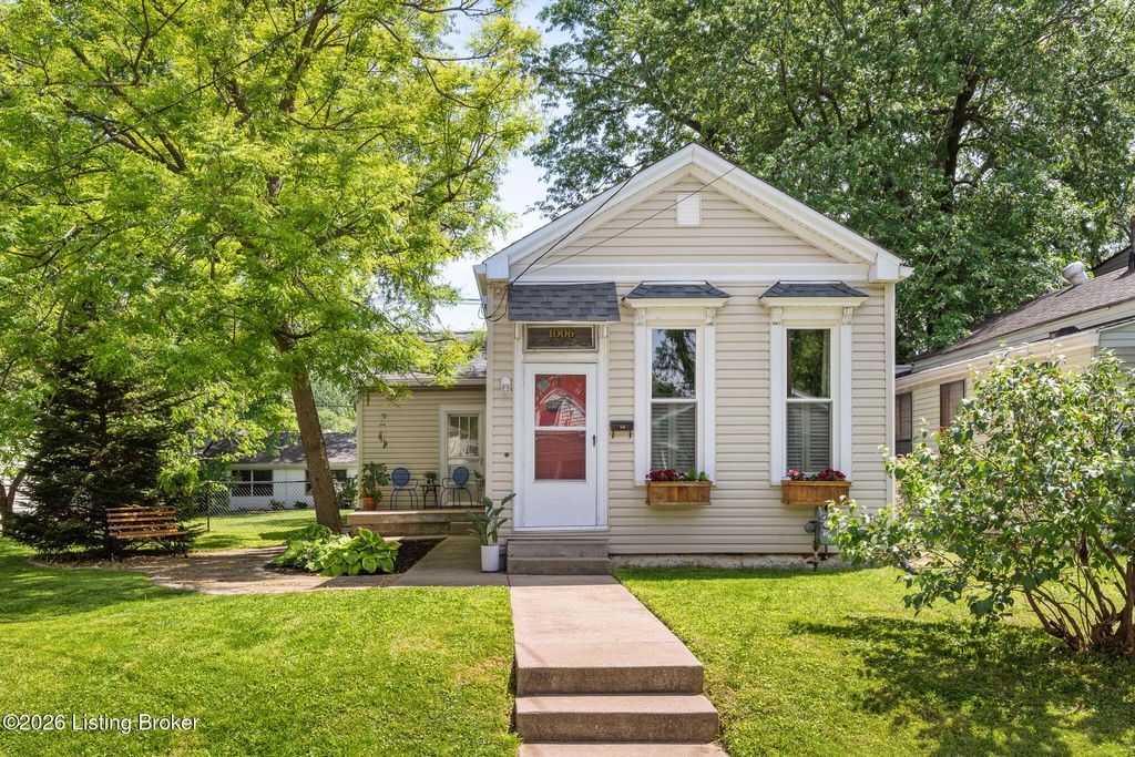 Photo of 1006 Mayer Ave, Louisville, KY 40217 (MLS # 1715311)
