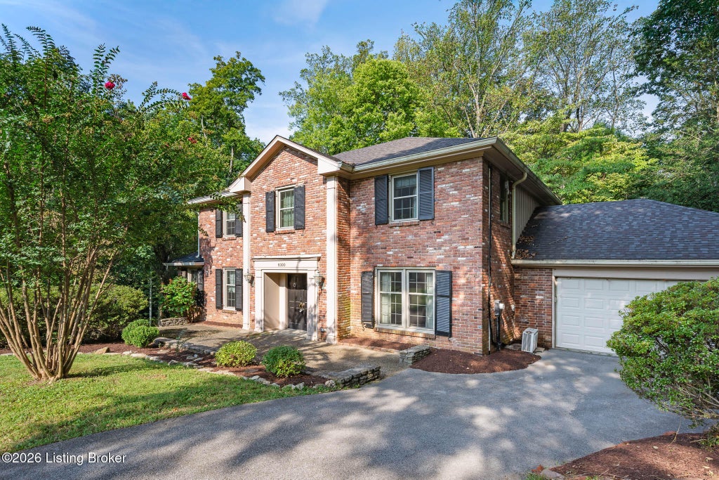 Photo of 6300 Shadow Wood Ct, Prospect, KY 40059 (MLS # 1729875)