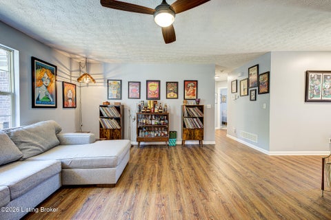 Tiny photo for 2105 Two Springs Dr, Shelbyville, KY 40065 (MLS # 1729718)