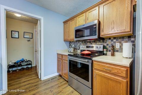 Tiny photo for 2105 Two Springs Dr, Shelbyville, KY 40065 (MLS # 1729718)
