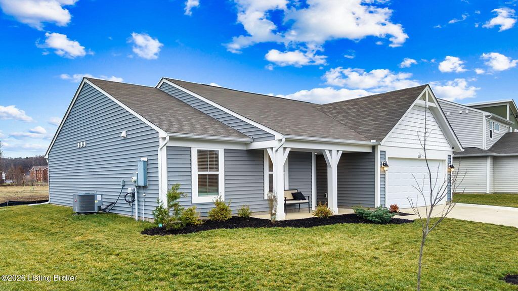 Photo of 269 Rising Sun Ct, Shepherdsville, KY 40165 (MLS # 1707440)