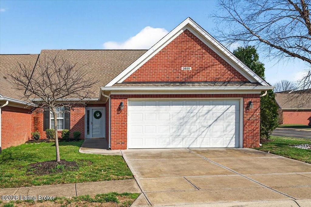 Photo of 3925 Hillcross Dr, Louisville, KY 40229 (MLS # 1709687)