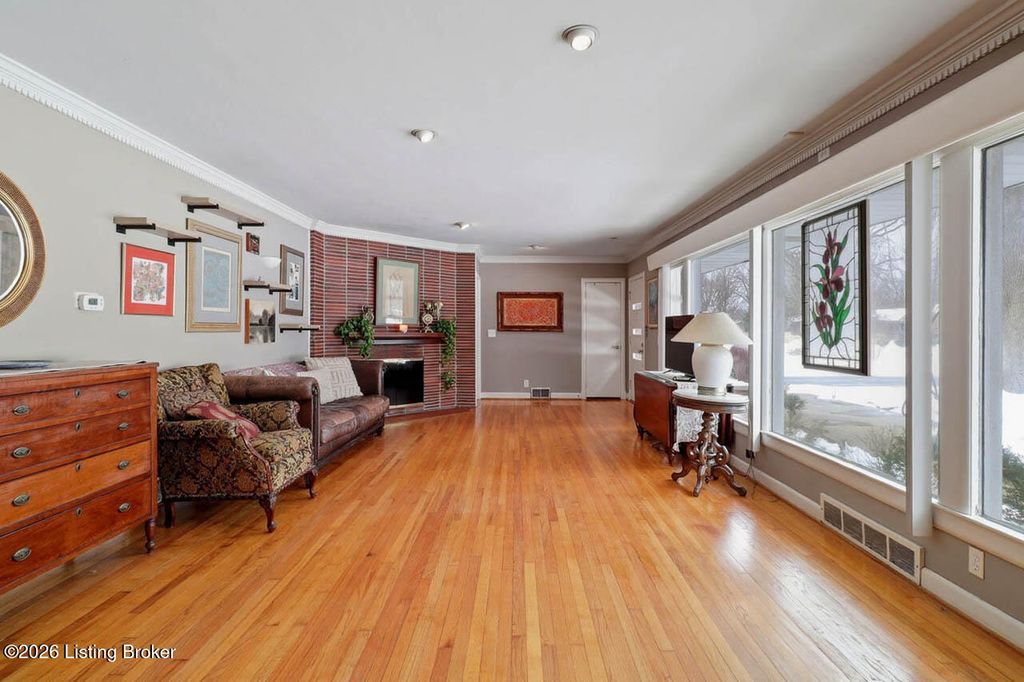 Photo of 1721 Clayton Rd, Louisville, KY 40205 (MLS # 1708424)