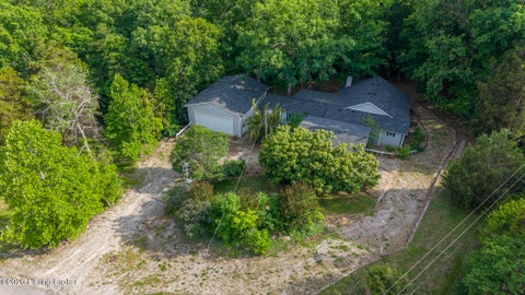 Homes For Sale - 877 Twin Cove Rd<br/> Clarkson, KY 42726