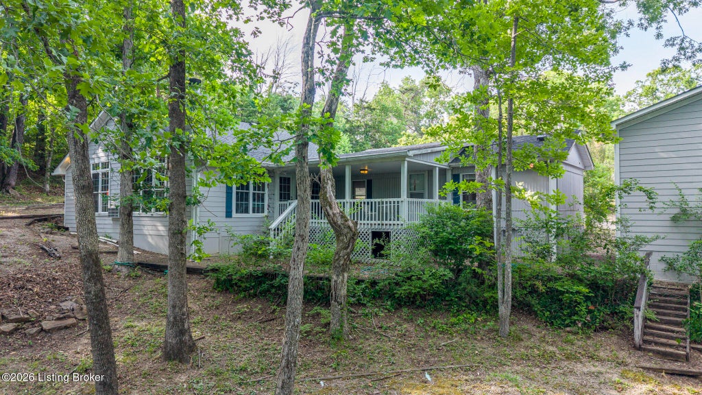 Photo of 877 Twin Cove Rd, Clarkson, KY 42726 (MLS # 1718777)