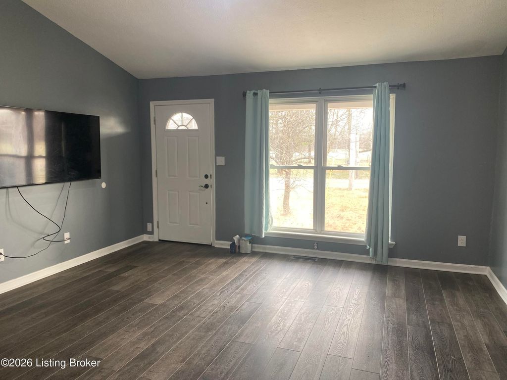 Photo of 12982 E Orell Rd, Louisville, KY 40272 (MLS # 1709549)