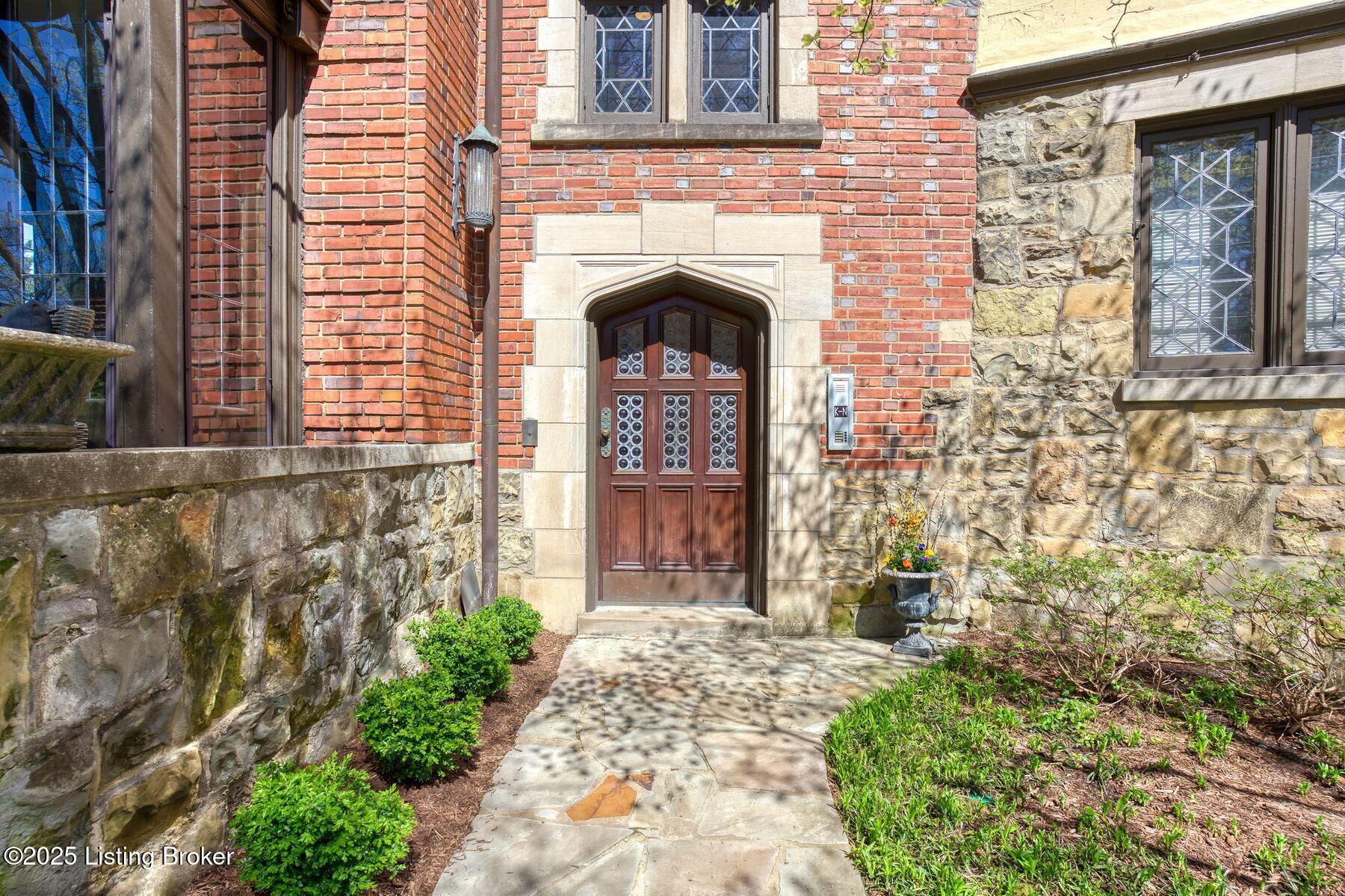 1801 Spring Dr #L, Louisville, Kentucky image 3