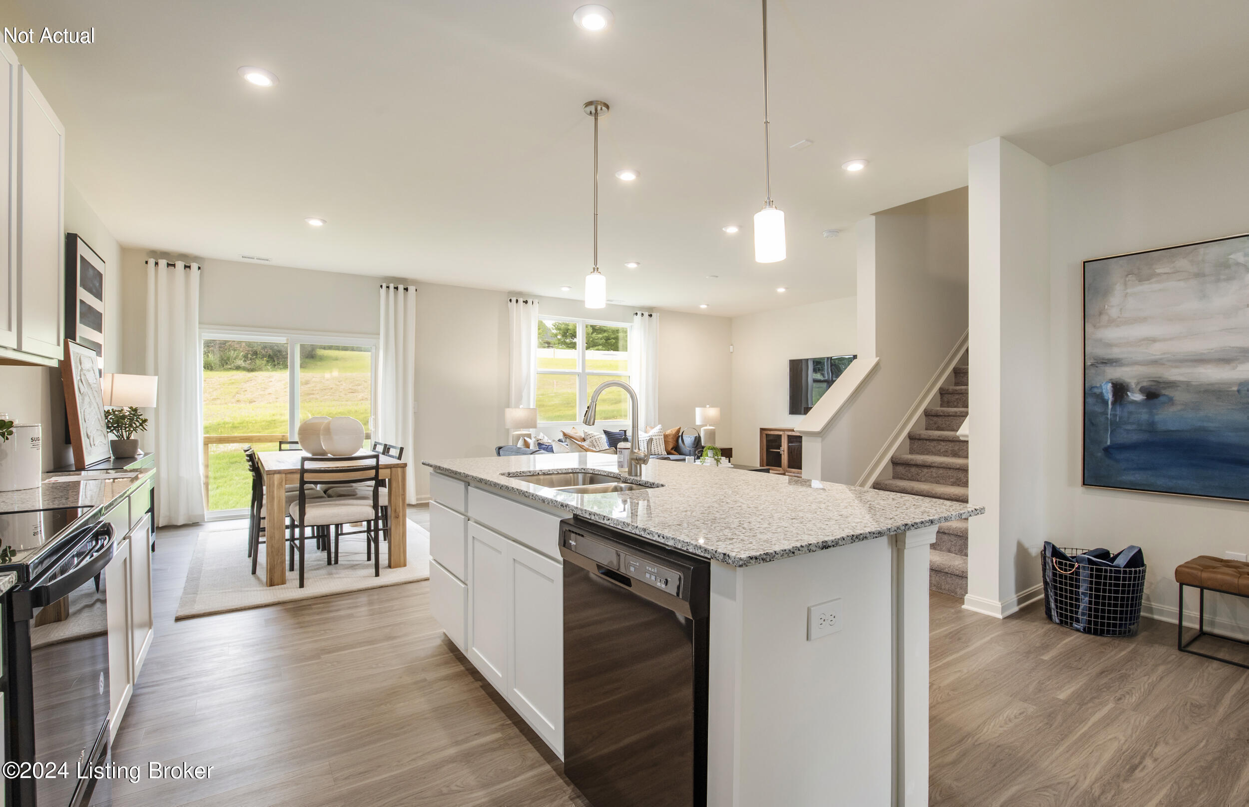 1852 Washington Blvd