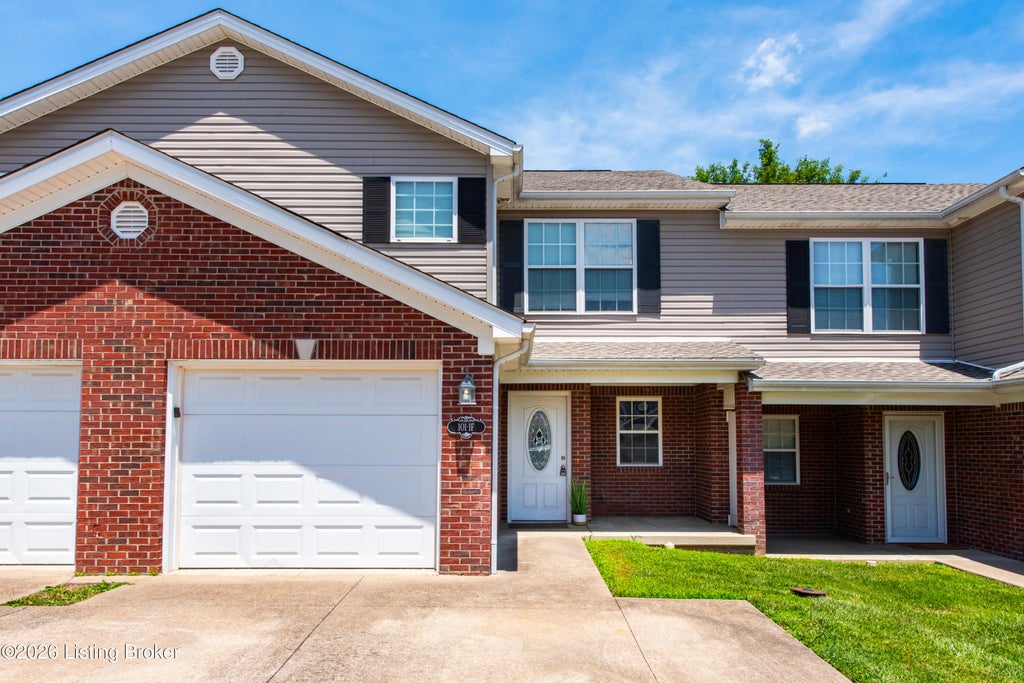 Photo of 101 College Station Ct # F, Elizabethtown, KY 42701 (MLS # 1721631)