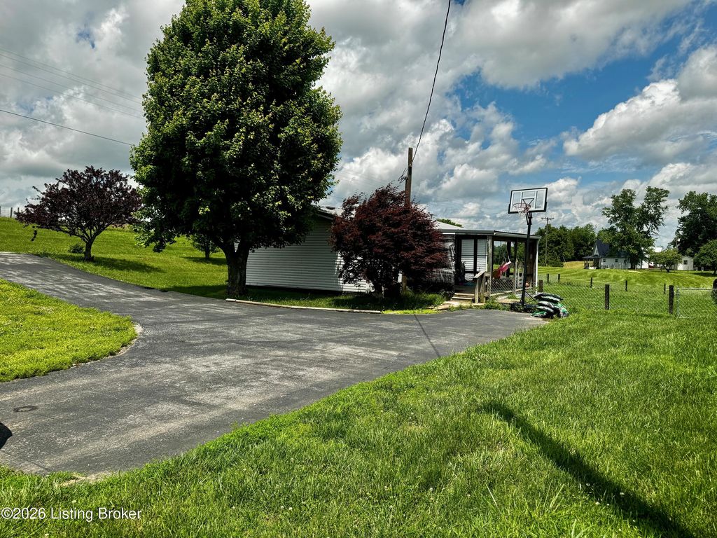 Photo of 5855 Moorefield Rd, Carlisle, KY 40311 (MLS # 1719049)