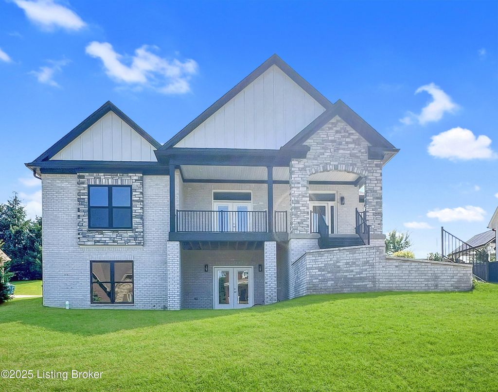 Photo of 6619 Heritage Hills Dr, Crestwood, KY 40014 (MLS # 1699909)