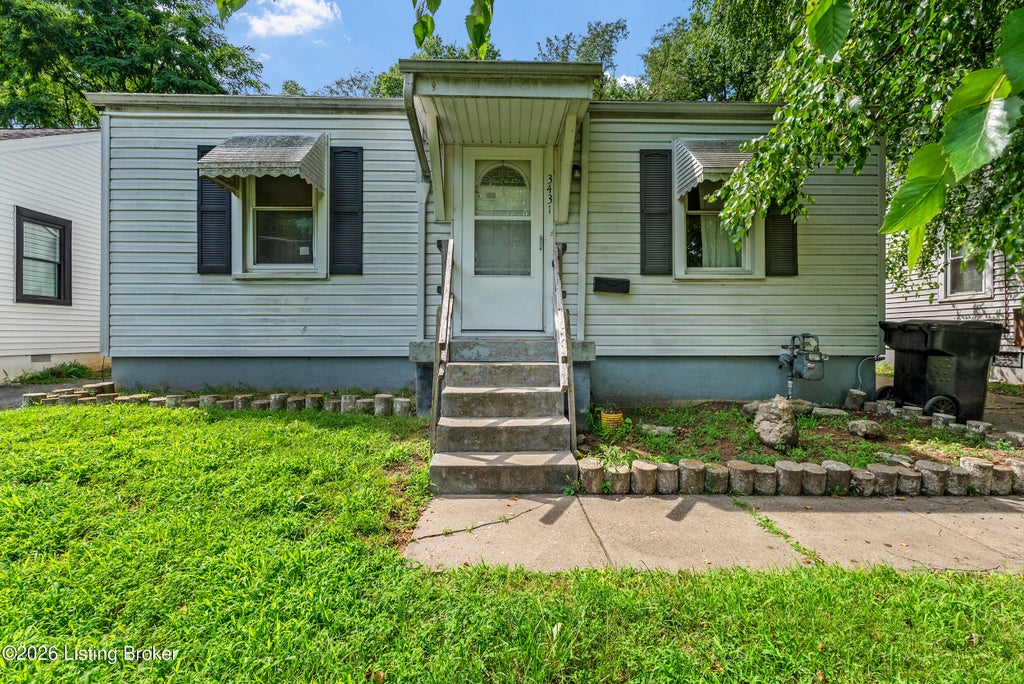 Photo of 3431 Glendale Ave, Louisville, KY 40215 (MLS # 1729140)