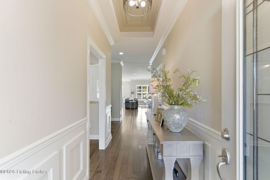 Photo of 2403 Irish Bend Ct, Louisville, KY 40023 (MLS # 1713999)