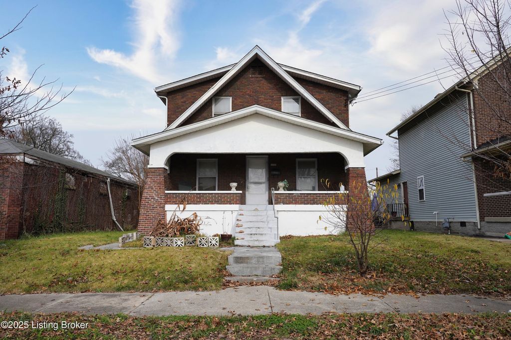 Photo of 2529 Greenwood Ave, Louisville, KY 40210 (MLS # 1705934)