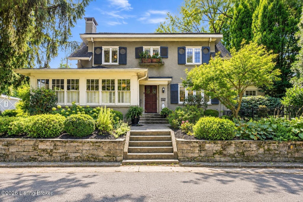 Photo of 2250 Rutherford Wynd, Louisville, KY 40205 (MLS # 1729149)