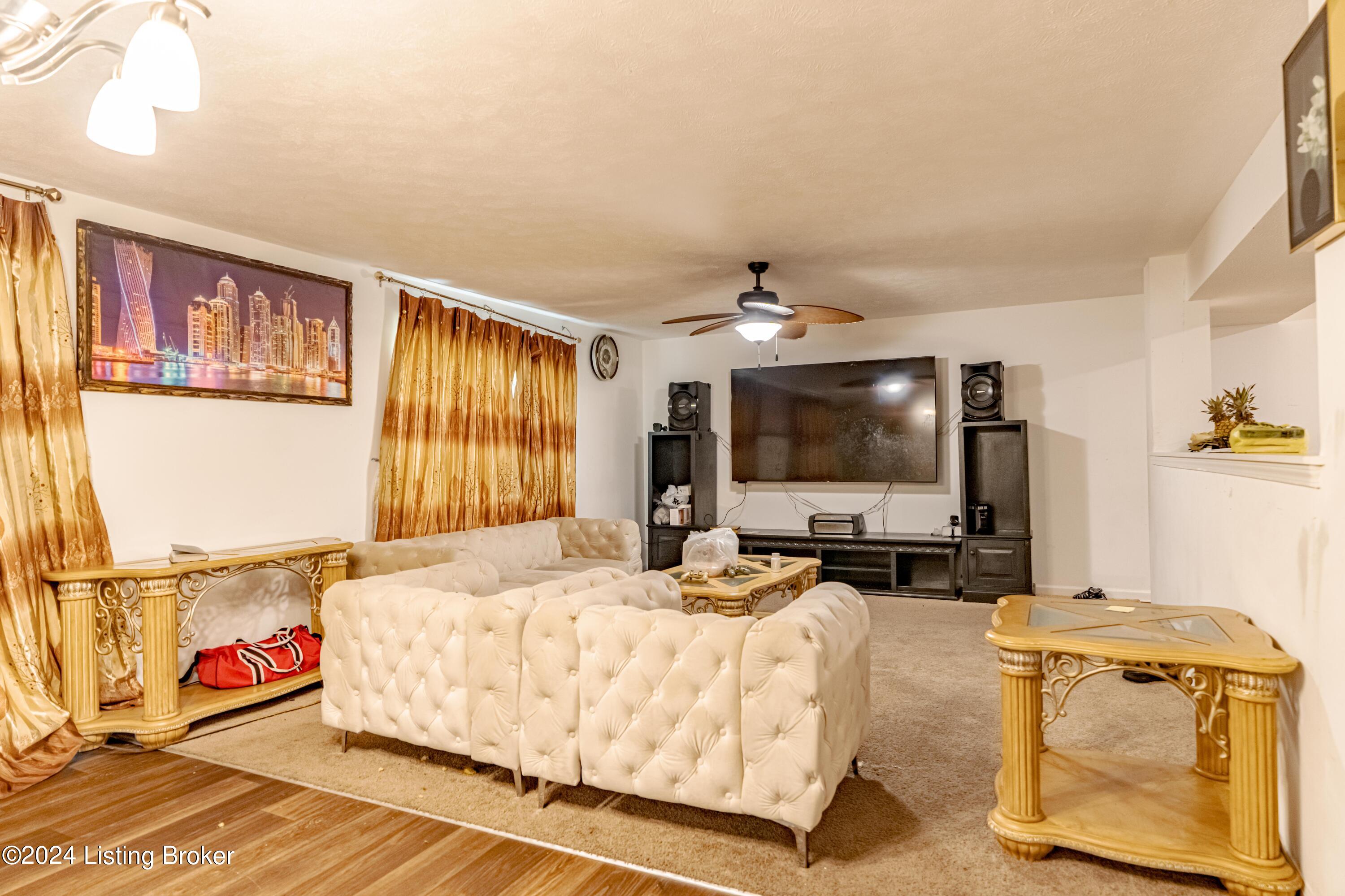 8641 Warbler Br Way, Louisville, Kentucky image 4