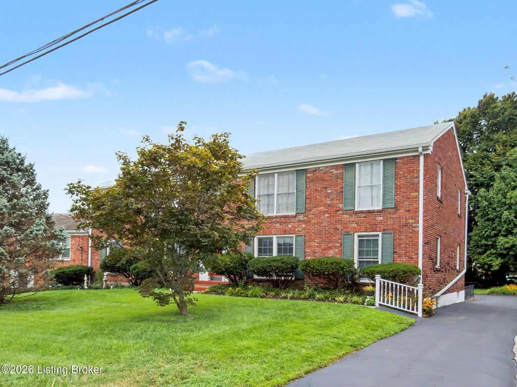 Photo of 2714 Riedling Dr #APT 4, Louisville, KY 40206 (MLS # 1728726)