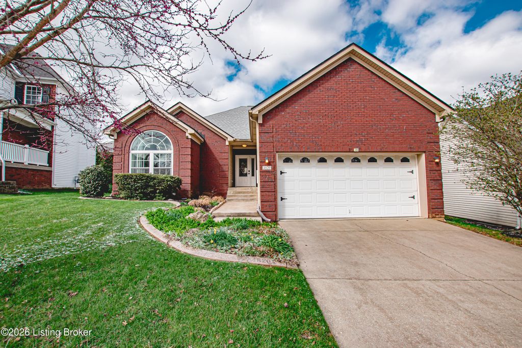 Photo of 4820 Napa Ridge Way, Louisville, KY 40299 (MLS # 1711813)