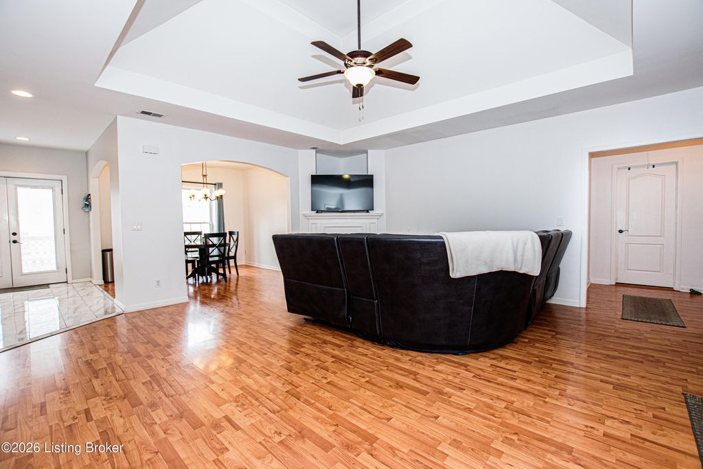 Photo of 4820 Napa Ridge Way, Louisville, KY 40299 (MLS # 1711813)