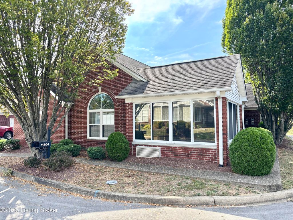 Photo of 11804 Big Horn Pl, Jeffersontown, KY 40299 (MLS # 1701538)