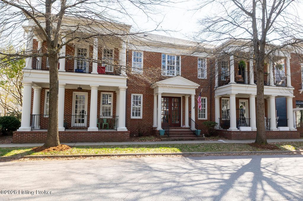 Photo of 9508 Norton Commons Blvd #201, Prospect, KY 40059 (MLS # 1713123)