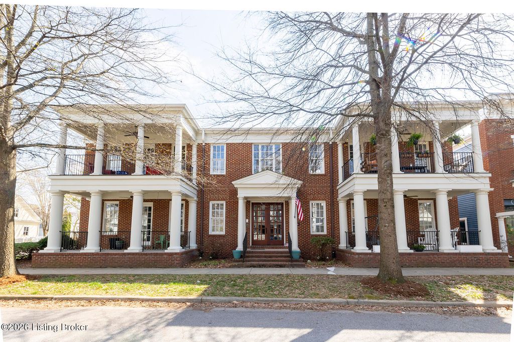 Photo of 9508 Norton Commons Blvd #201, Prospect, KY 40059 (MLS # 1713123)