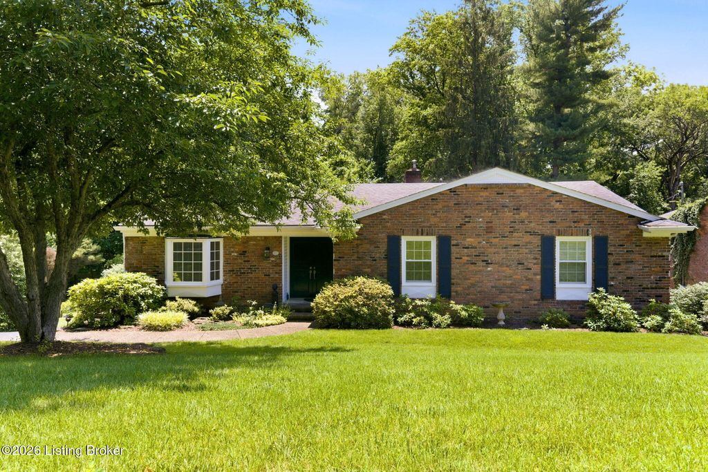 Photo of 7814 Crown Top Rd, Louisville, KY 40241 (MLS # 1718771)