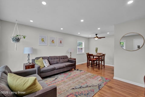 Tiny photo for 3812 Klondike Ln, Louisville, KY 40218 (MLS # 1728965)
