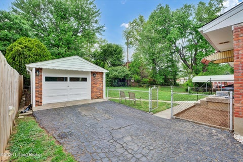 Tiny photo for 3812 Klondike Ln, Louisville, KY 40218 (MLS # 1728965)