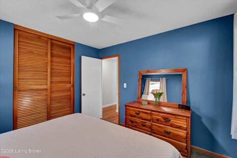Tiny photo for 3812 Klondike Ln, Louisville, KY 40218 (MLS # 1728965)