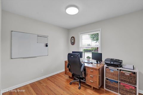 Tiny photo for 3812 Klondike Ln, Louisville, KY 40218 (MLS # 1728965)